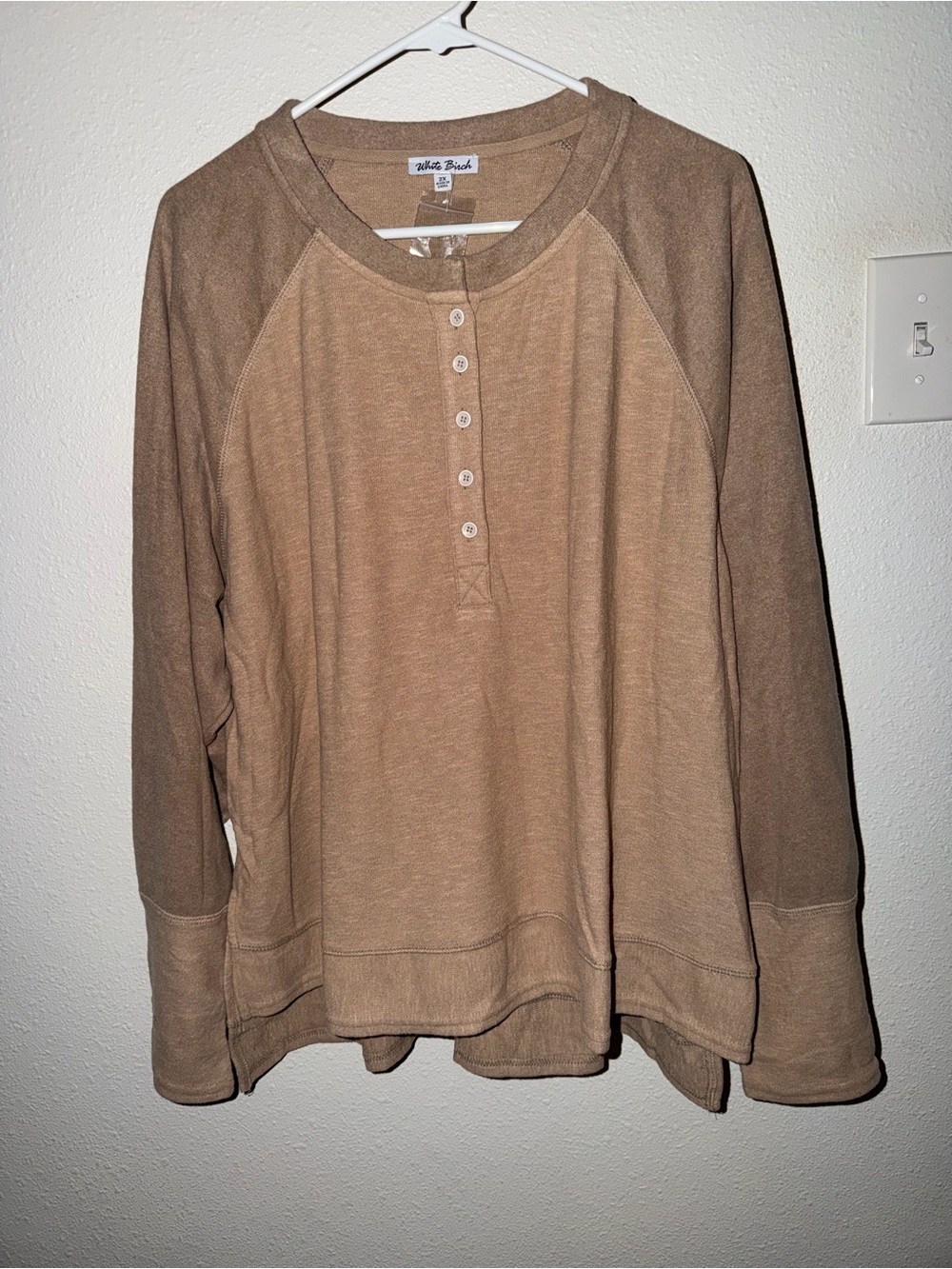 white birch Two-Tone Henley Tunic Top Raglan Knit Pullover Plus Size NWT